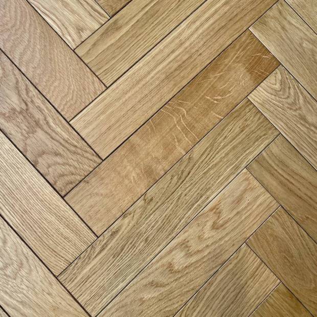 Parquet Massif Bâton rompu Verni mat- PR 14mm
