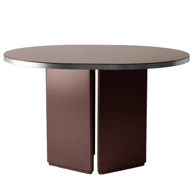 Table Brandy M