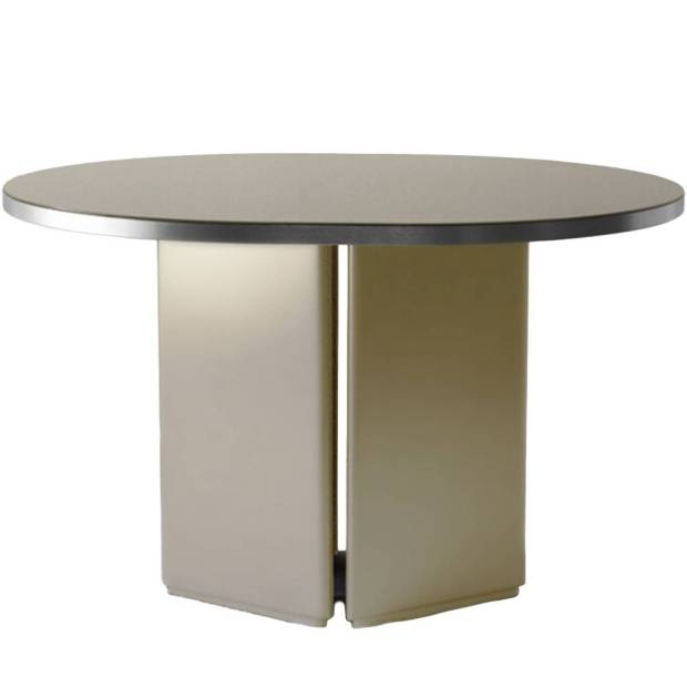 Table Brandy M