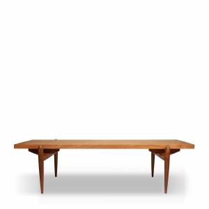 Table Scandinave Grand Format 147 cm